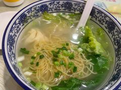 招牌鲜虾云吞面-香港威特瑞茶餐厅(小白楼音乐厅店)