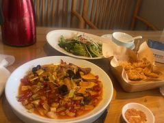 -严记小天府酸菜鱼(西四路店)