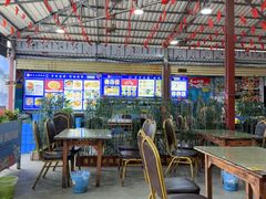 -潘先生平价海鲜城(神州半岛店)