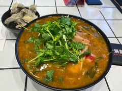 -肥汁米蘭香港米线(长宁来福士店)