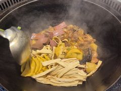 -地锅公社·现炒地锅鸡·地锅鱼·夜宵(罗锦路店)
