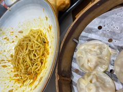 头牌蟹粉小笼-馋三尺蟹粉小笼(人民广场店)