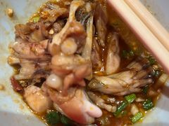 -何师傅美蛙鱼头(汉街店)
