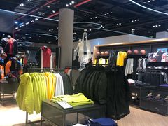 -NIKE KICKS LOUNGE体验店(北京新中关店)