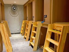 -陆地游轮西山温泉号