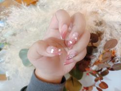 -花系美·美甲美睫精品店