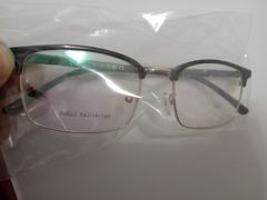 -现代眼镜批发城(台东三路店)
