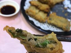 内里似乎夹有薄薄肉饼-东方御宴海鲜酒楼(棕泉酒店)