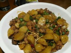 程氏大盘鸡-鑫小城故事·砂锅·排骨藕汤(兴业路店)