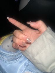 -尤米一站式美甲美睫