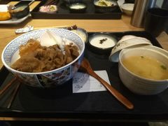 -牛気·越光米牛肉饭(水游城店)
