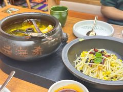 -云海肴·汽锅鸡·云南菜(天山百盛优客店)