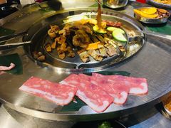 -哈哈碳都·牛肋条无限自助烤肉(台江万达店)