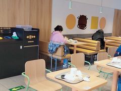 大堂-麦当劳(玉桥中路店)