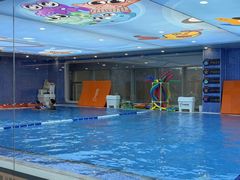 -戊辰亲子游泳俱乐部