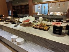 -杭州西湖湖滨银泰亚朵酒店