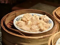 金蒜蒸排骨-广州花园酒店荔湾亭·地道点心·粤式饮茶