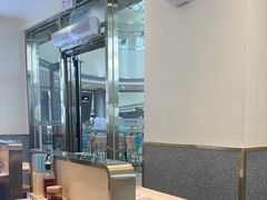 -小杨生煎(金山百联购物中心3楼店)