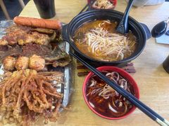 -三品阁过桥米线(万达店)