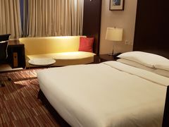 -上海龙之梦万丽酒店