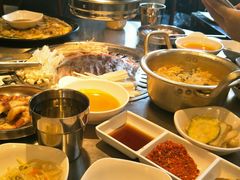-韩聚屋韩国烤肉餐厅(新北万达店)