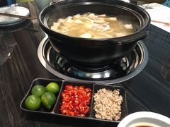 -东椰·海南椰子鸡火锅(朝阳门店)