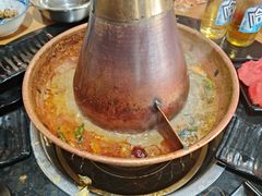 -果松木炭酸菜铜火锅·外婆参鸡汤