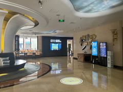 -皇马海口湾海景酒店(万绿园秀英港店)