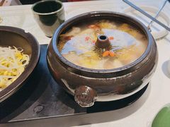 -云海肴·汽锅鸡·云南菜(天山百盛优客店)