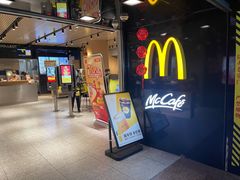 -麦当劳(中山公园龙之梦店)