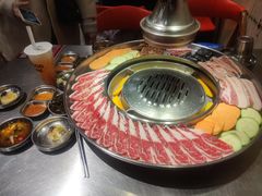 -哈哈碳都·牛肋条无限自助烤肉(台江万达店)