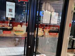 门面-肯德基(中纬店)
