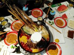鸳鸯锅-钢管厂五区小郡肝串串香(滨江店)
