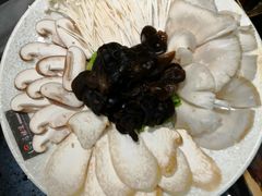 -唇辣号重庆老火锅(亦庄店)