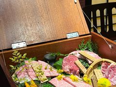 -山川小町·极番烧肉(新地假日广场店)