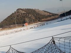 -十三陵雪世界滑雪场