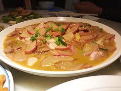 水萝卜炖大蛤肉-日丰园海肠水饺·老字号大连海鲜(和平广场店)
