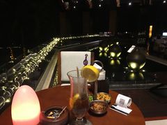 -三亚湾海居铂尔曼度假酒店