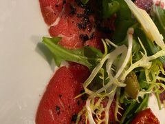 腌制生牛肉片配帕尔马芝士-牛排家(北京王府井澳门中心店)