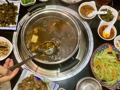 -丫丫汤膳打边炉(宏府408坊店)