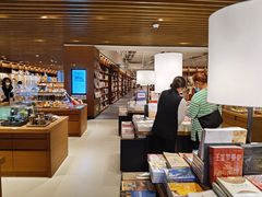 -茑屋书店(天目里店)