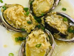 蒜蓉蒸鲍鱼-明记海鲜大排档(巽寮湾店)