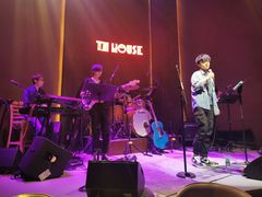 -TZ House音乐现场(来福士中心店)