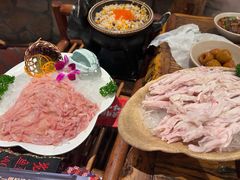 -老牌坊云南鱼豆花火锅(爱建店)
