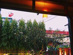-Dash Teak House