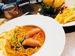 -拉亚汉堡经典餐厅(商城路店)