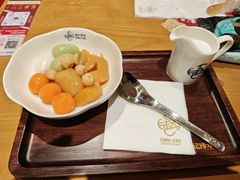 椰润木薯鸭母捻-赵记传承·中式甜品·非遗手冲姜撞奶(上海环球港店)