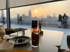 靠窗位-璞渼咖啡 ROOF P.M. Café(浦东美术馆店)