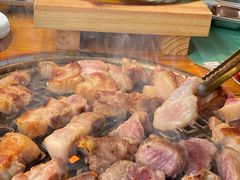 -唯成•韩国炭火烤肉 유성고기