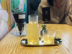 -ZING COFFEE 镜咖啡